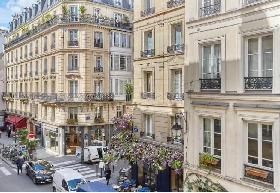 Les Secrets De La Rue Dauphine Apartment Paris France
